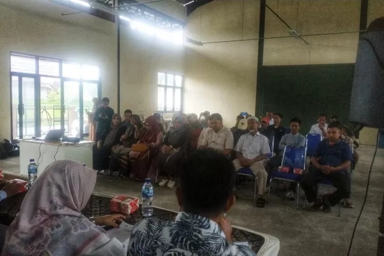 Model Pengembangan dan Pemberdayaan Usaha Mikro Kecil dan Menengah (UMKM) Klasifikasi Baku Lapangan Usaha Industri (KLBI) Alas Kaki Di Kecamatan Mangkubumi Kota Tasikmalaya