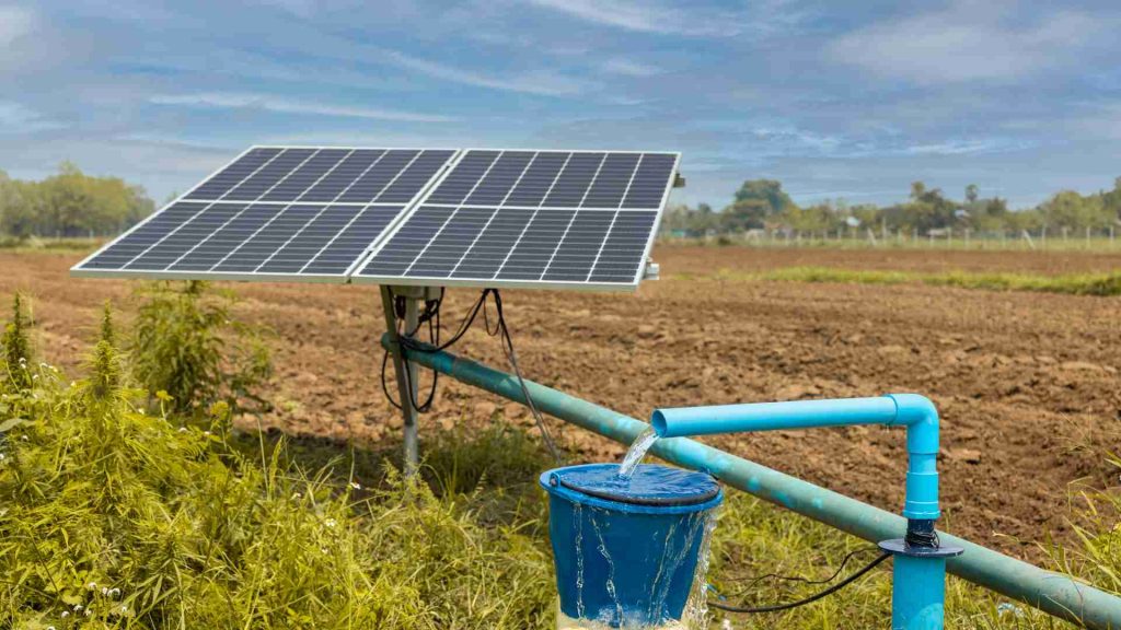 Teknologi Hijau Photovoltaic untuk Listrik Pompa Sumur Bor Sumber Air Bersih Desa Bumi Harapan dan Bukit Raya wilayah IKN.
