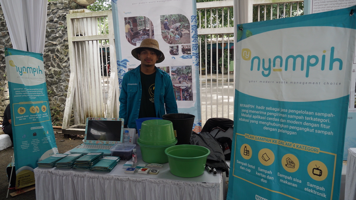 Penerapan Implementasi Sistem NYAMPIH Dalam Upaya Perilaku Rumah Tangga dan Sektor Bisnis Terhadap Sistem Pengelolaan Sampahnya untuk Menjadikan Zero Waste City, Sustainability, & Green Job di Kota Bandung